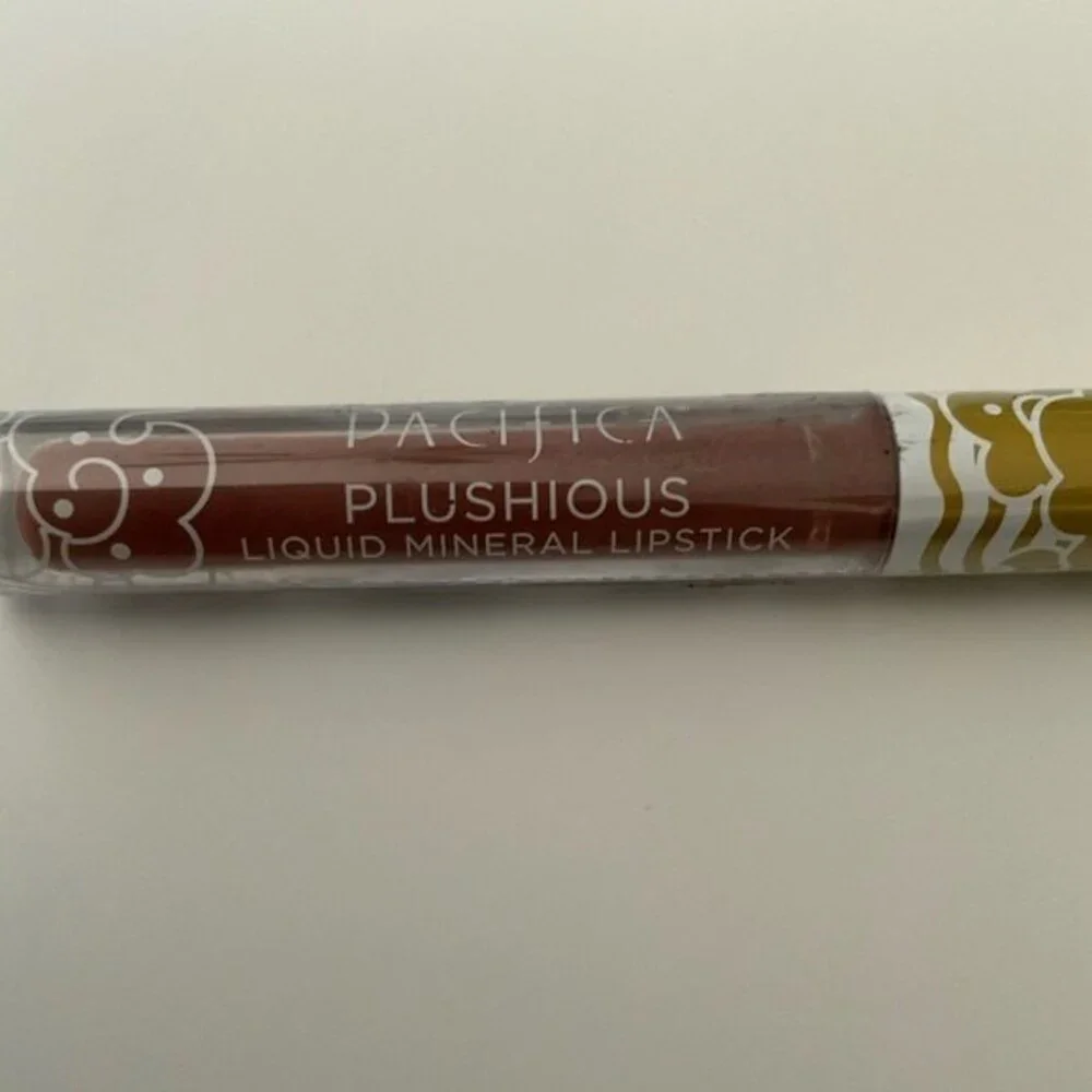 Pacifica Plushious Flawless Liquid Lipstick Brown Red